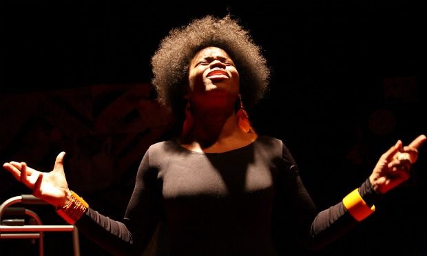 'Rie Shontel performs as her mother, Mabel Ree, who died of cancer, as part of her one-woman show 'Mama Juggs.'